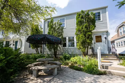 4517 N Newhall, Shorewood, WI 53211