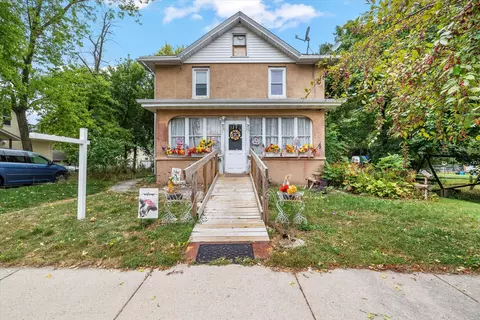 231 N Main, North Prairie, WI 53153