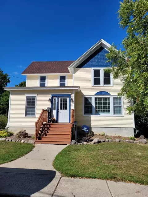 127 Van Buren, Waterloo, WI 53594