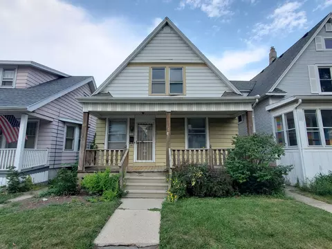 1228 S 72nd, West Allis, WI 53214