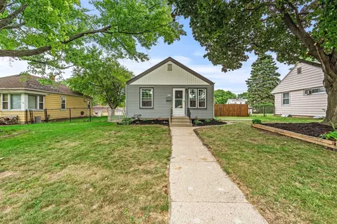 2542 S 72nd, West Allis, WI 53219