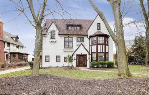 1817 Main, Racine, WI 53403