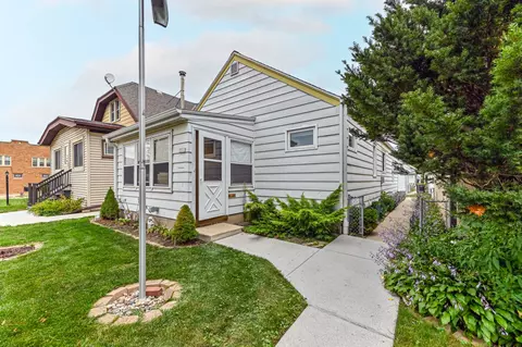 2210 S 60th, West Allis, WI 53219