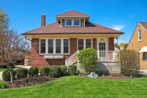 526 71st, Kenosha, WI 53143