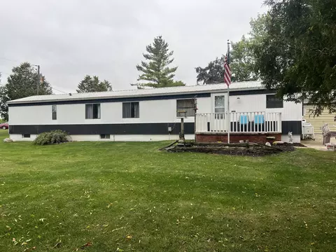 n341 Woodside Road, Carlton, WI 54216