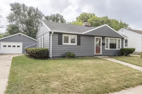 6437 W Bennett, Milwaukee, WI 53219
