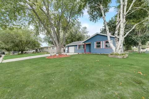 1221 Doris, Watertown, WI 53098