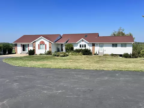 s320 Oak Lane, Hamburg, WI 54623