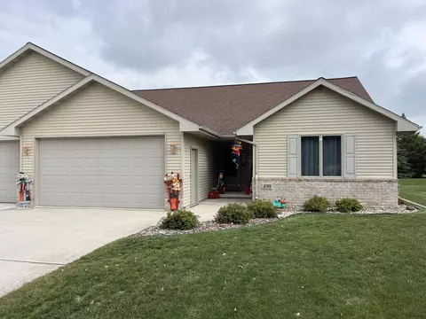 490 Ridge Way #1, Brillion, WI 54110