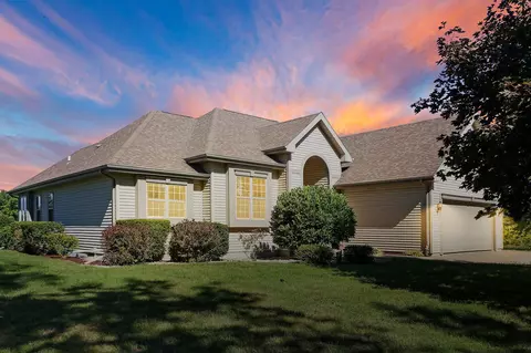 4002 200th, Paris, WI 53104