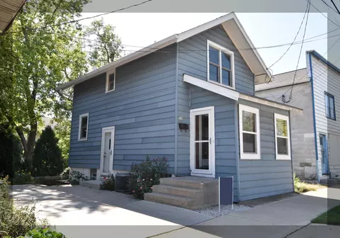 729 W St Paul, Waukesha, WI 53188