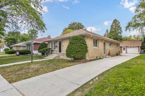 1128 Ashland, Sheboygan, WI 53081