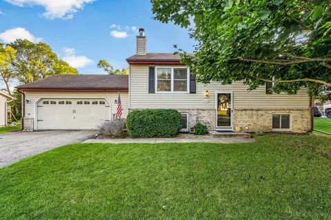 1053 Carriage, Palmyra, WI 53156