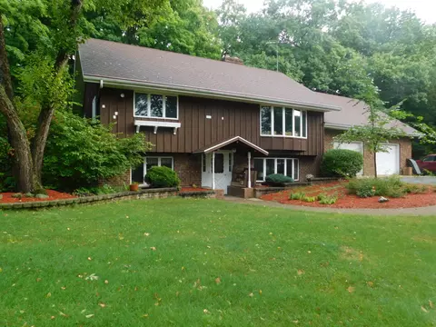w3398 Old Dump Road, Hartland, WI 54107