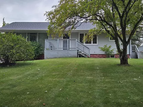624 N N Riv, Howards Grove, WI 53083