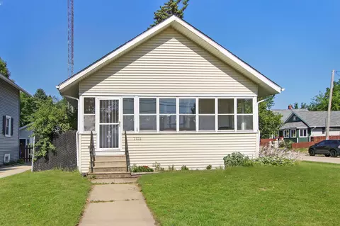 7102 14th, Kenosha, WI 53143