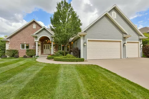 3234 W Yorkshire, Franklin, WI 53132
