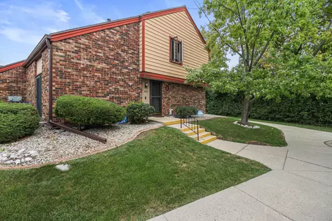 3963 W College, Milwaukee, WI 53221