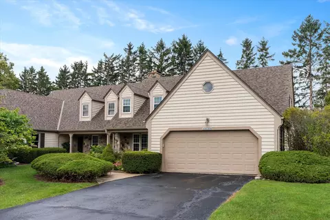 1434 W De La Warr, Mequon, WI 53092