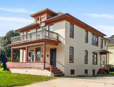 1134 St Clair, Sheboygan, WI 53081