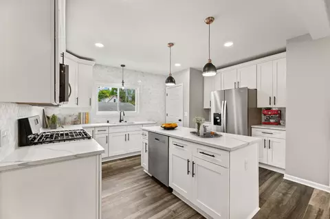 2226 E Morgan, Milwaukee, WI 53207