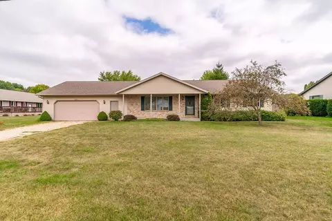 555 Clark, Cascade, WI 53011