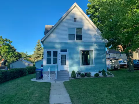 319 N Montgomery, Watertown, WI 53098