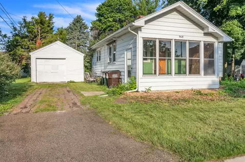 4638 Lora, Racine, WI 53402
