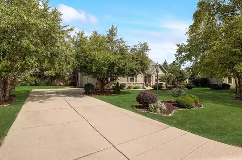 140 W Fairfield, Oak Creek, WI 53154