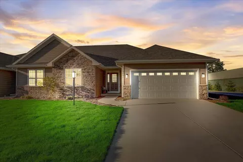 5231 Briarwood, Wind Point, WI 53402