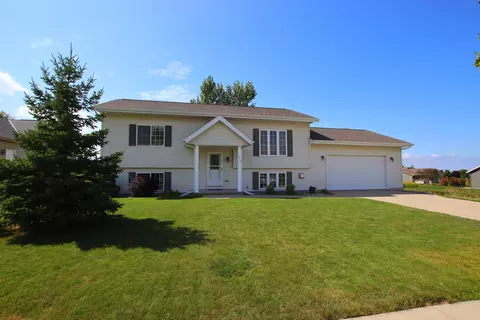516 Sweetflag, Fond Du Lac, WI 54935