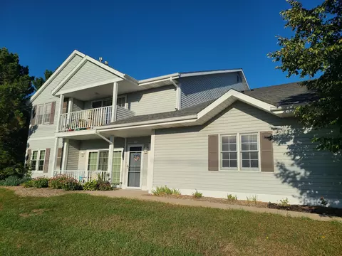 104 Bur Oak #A, Grafton, WI 53024