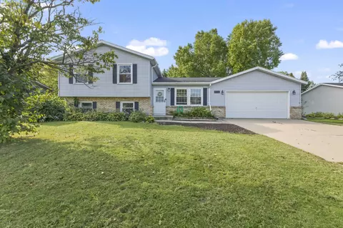 721 Crestview, Watertown, WI 53094