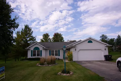 n7005 Lakeshore Avenue, Sugar Creek, WI 53121