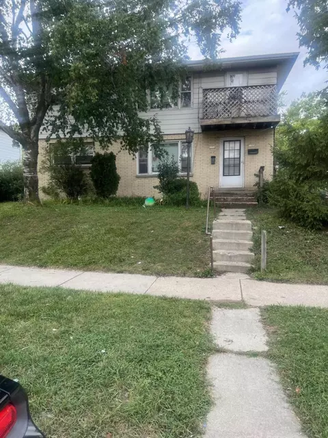 7700 W Villard #7702, Milwaukee, WI 53218