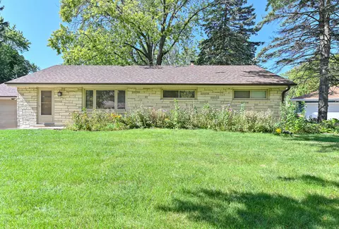 6877 N Seville, Glendale, WI 53209