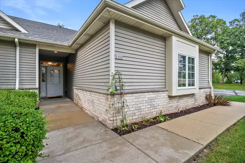 5353 S Butterfield, Greenfield, WI 53221