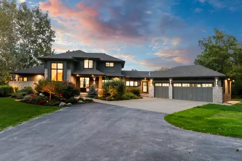 n3048 Lake Forest Circle, Geneva, WI 53147