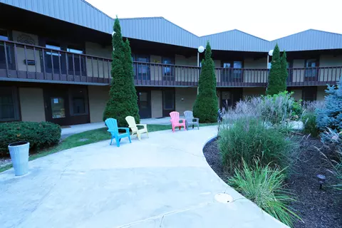 1441 S Van Dyke #1E, Grand Chute, WI 54914