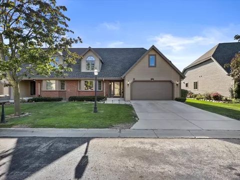 7401 Carter, Franklin, WI 53132