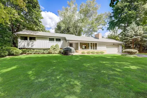 19750 Davidson, Brookfield, WI 53045