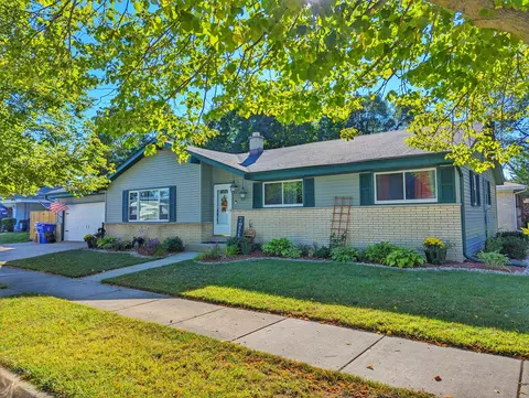 8106 17th, Kenosha, WI 53143