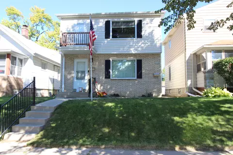 2362 S 74th #2364, West Allis, WI 53219