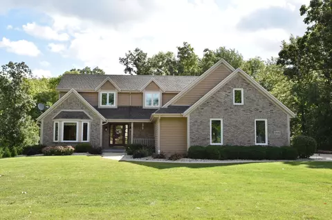 15240 W Woodland, New Berlin, WI 53151