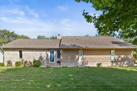 8070 S 55th, Franklin, WI 53132