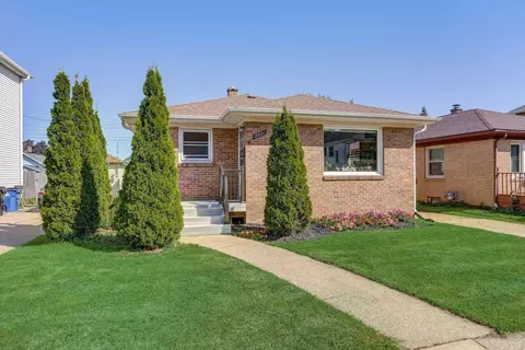 2221 Carlisle, Racine, WI 53404