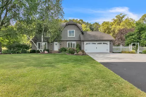 4855 Briarvale, Polk, WI 53095