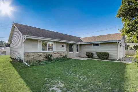 312 Laurel, South Milwaukee, WI 53172