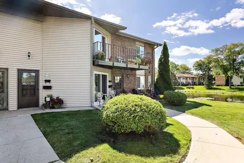 w168n11547 El Camino, Germantown, WI 53022