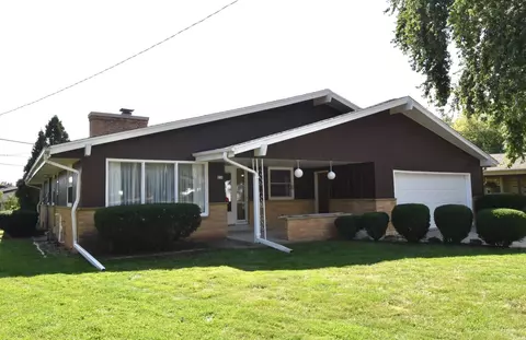 216 Cypress, South Milwaukee, WI 53172